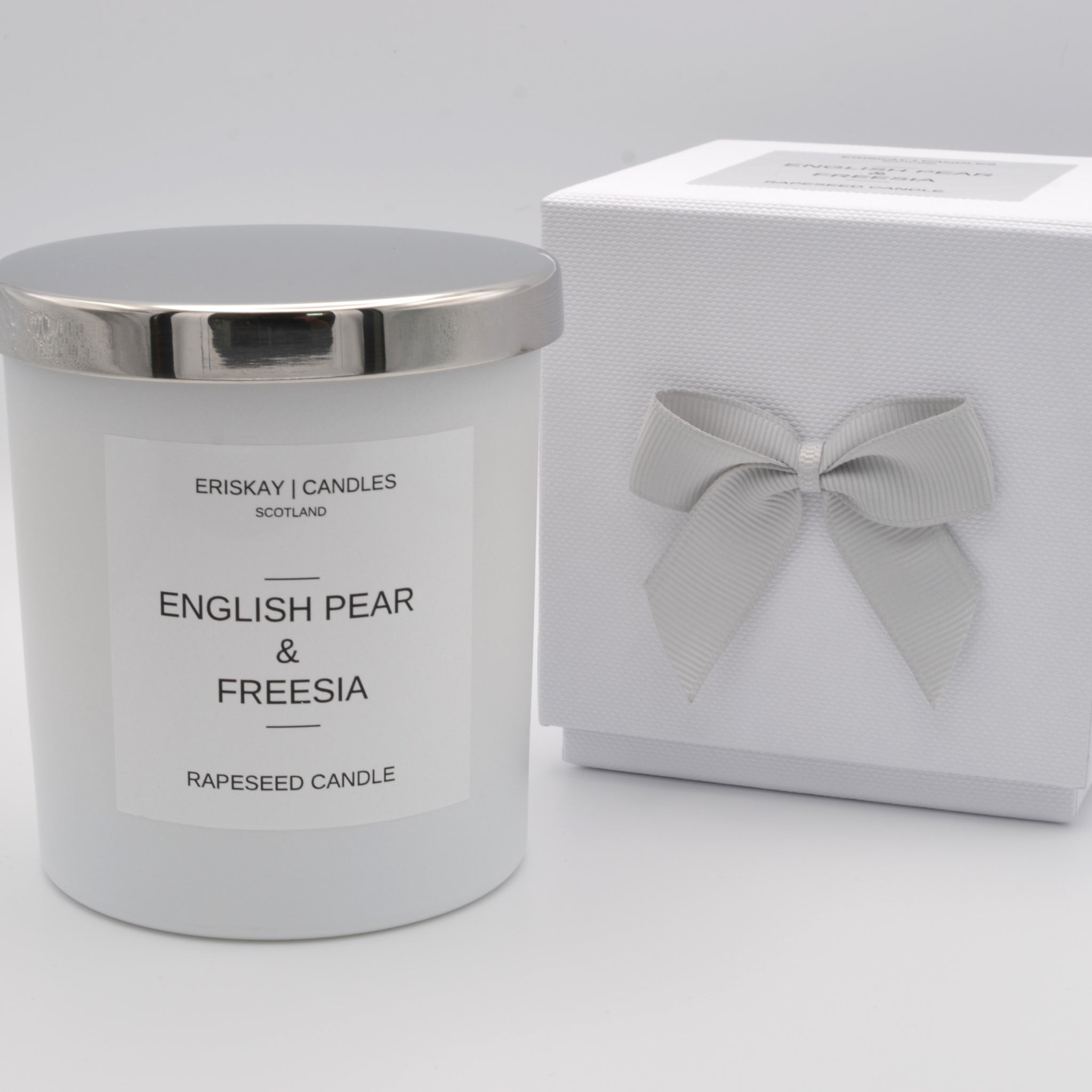 Eriskay Candle in English Pear & Freesia